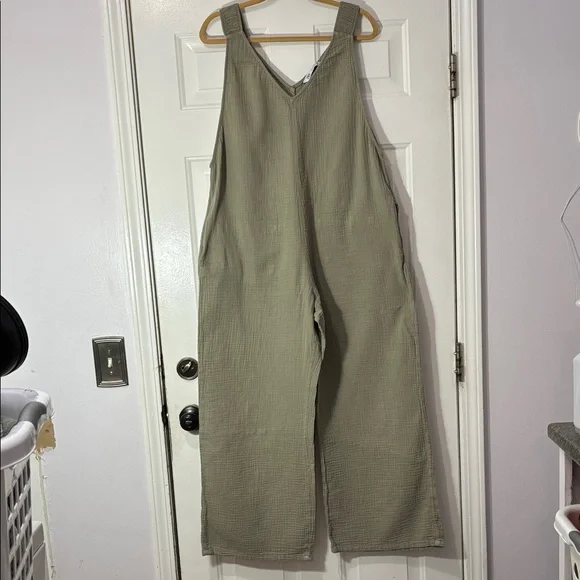Zara brand romper Size Large - Picture 1 of 6